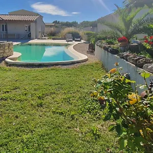 Coquet 2 Pièces Au Calme Avec Piscine Hébergement de vacances Fontvieille